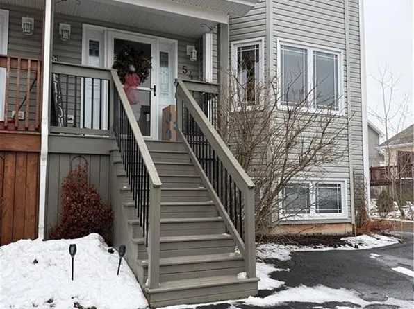 54 Clarendon Dr, Moncton, NB E1G 0M9
