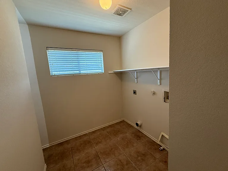 1608 Anise Dr — Photo 19
