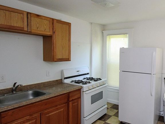 5th image of 3806 Mapledale Ave #3806