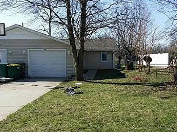 108 W Sycamore St, Saint Charles, IA 50240