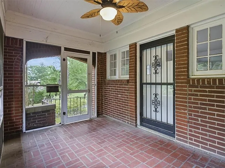 1513 Melrose Dr SW — Photo 5