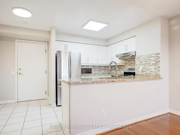 25 Kingsbridge Garden Cir #616 — Photo 18