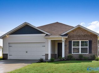 207 Chubbs Ln, Owens X Rds, AL 35763