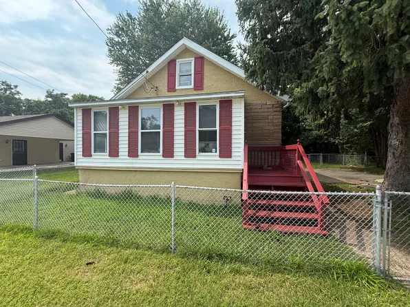 2320 W 11th St, Chester, PA 19013