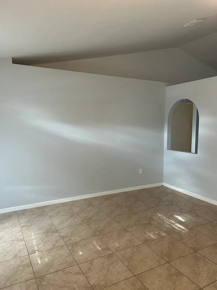 Building Photo - 468 Biscayne Ln