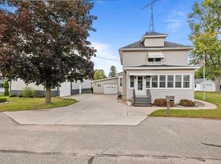 166 Steger St, Redgranite, WI 54970