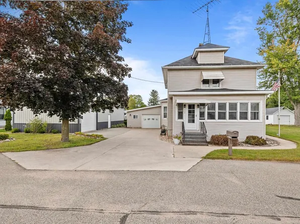166 STEGER STREET Steger St, Redgranite, WI 54970