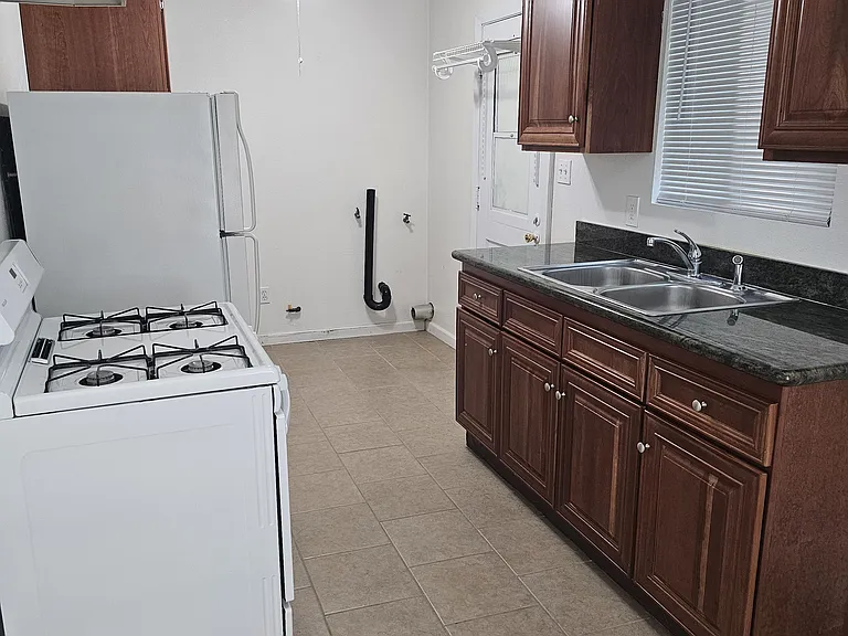 117 S 10th St #117 — Photo 1