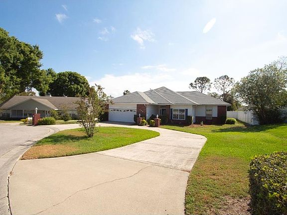 2nd image of 120 Waldemar Ct SE
