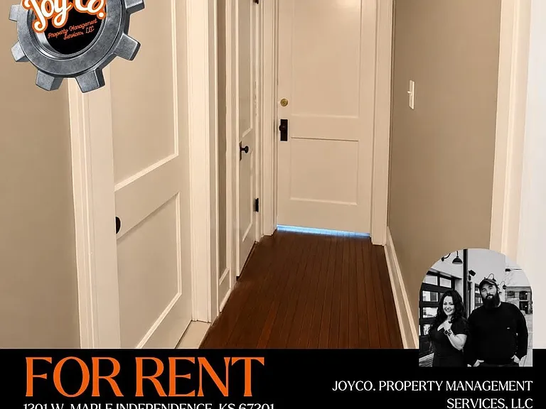 Hallway leading to 3 bedrooms