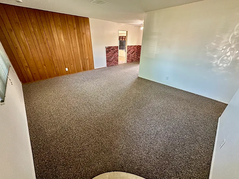 4063 N Sunnyside Ave — Photo 14
