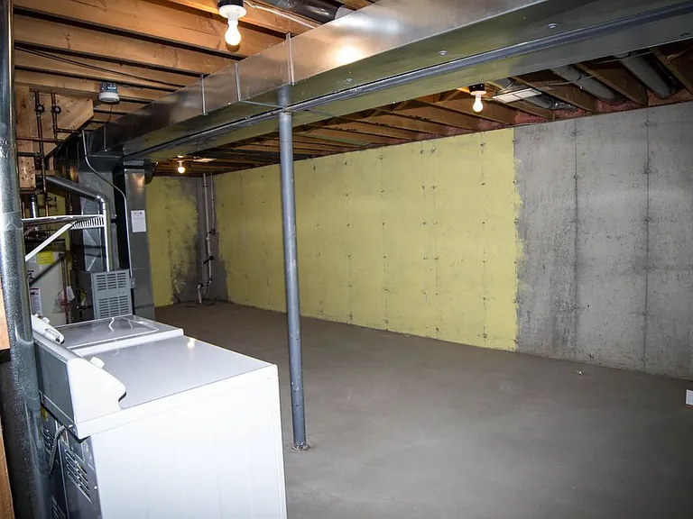 484 Waverly Cmns — Photo 21