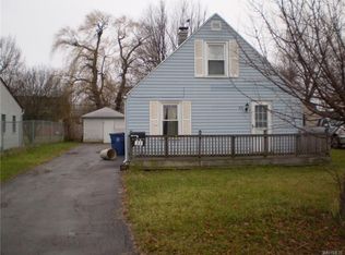 33 Buckeye Rd, Amherst, NY 14226