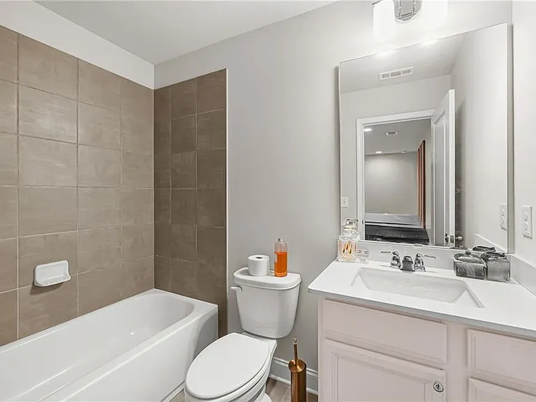 791 Belrose Dr — Photo 20