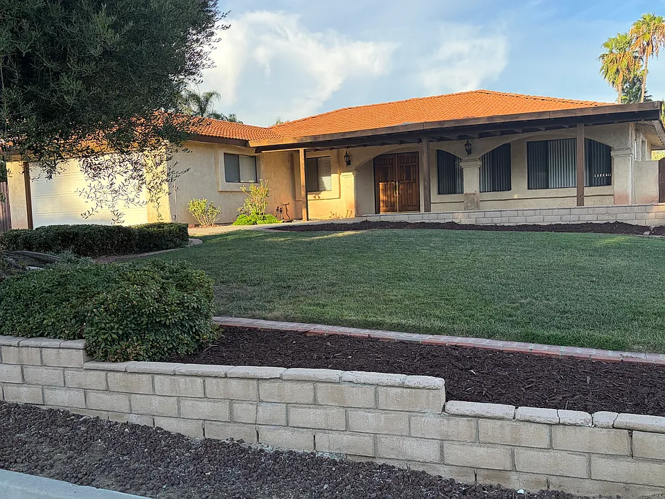 29780 Sloop Dr
