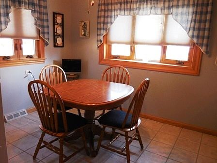 5th image of 4944 N Ozark Ave