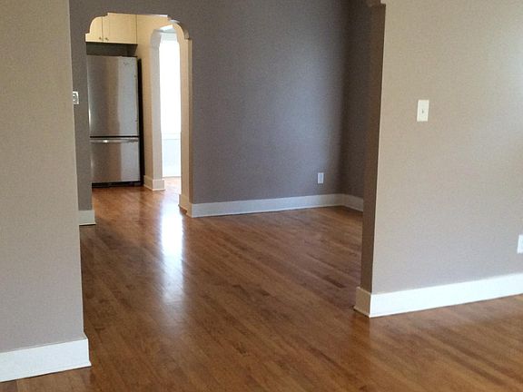 3rd image of 4441 7th Ave