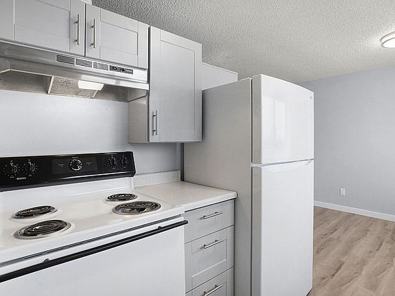 5th image of 156-200 S Molalla Ave #196