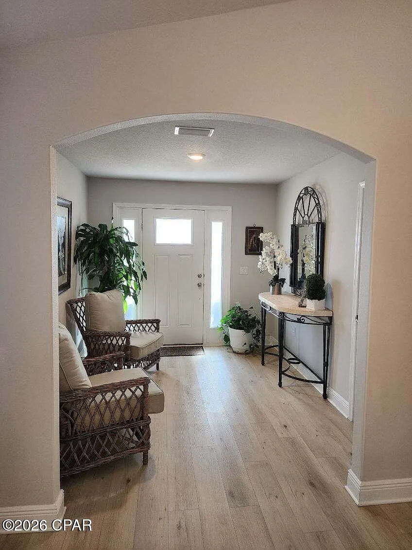 4 bed, 2211 sqft, $2,175 — Photo 3
