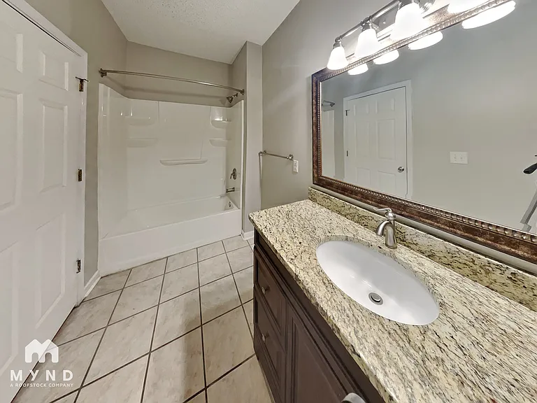 955 Juniper St NE #1012 — Photo 10