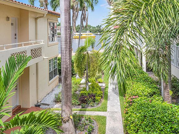 5th image of 341 N Birch Road #204