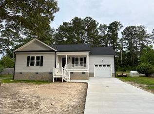 404 Pineview Rd, Clinton, NC 28328
