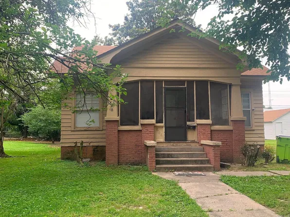 606 S College St, Stuttgart, AR 72160
