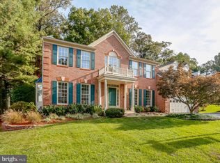 8525 Oak Pointe Way, Fairfax Station, VA 22039
