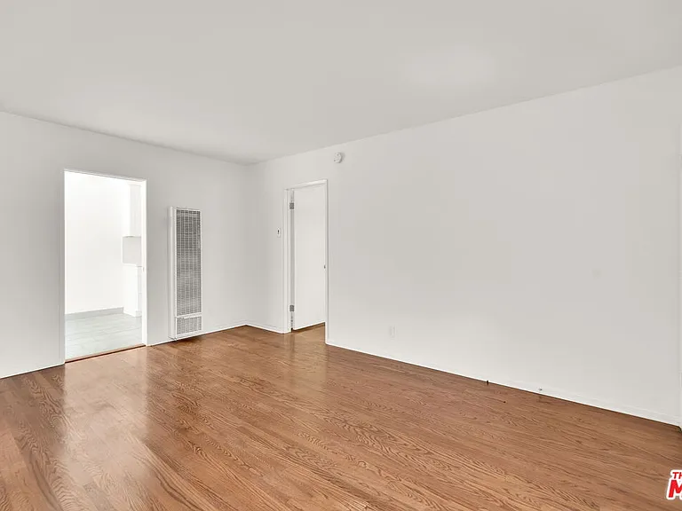 950 Euclid Ave #A — Photo 6