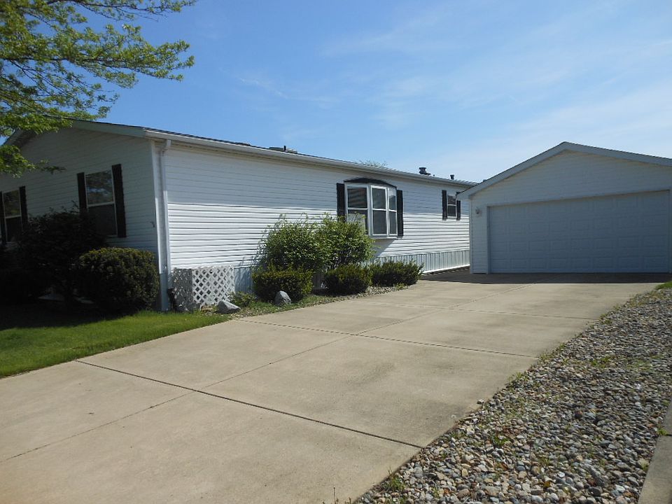 1st image of 843 Cedar Cir