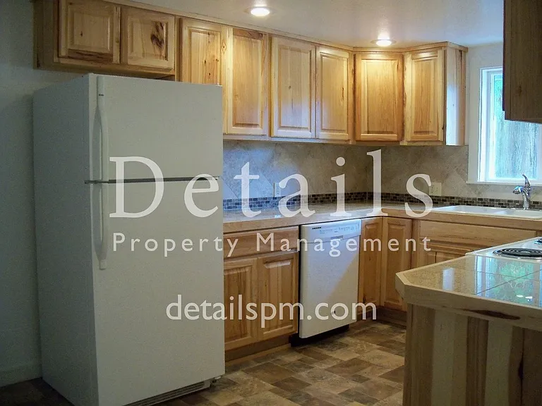 12203 Schold Rd NW — Photo 4