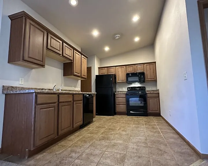 5331 Frontier Dr #2 — Photo 3