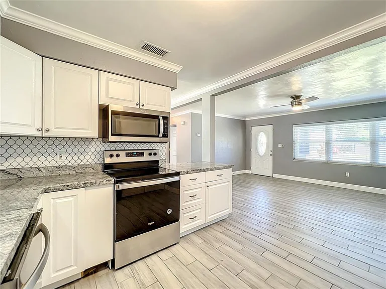 1006 E 11th Ave — Photo 11