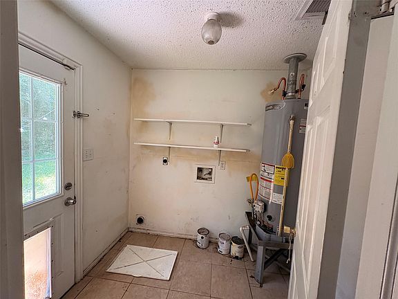 5th image of 5731 Pinehurst Dr