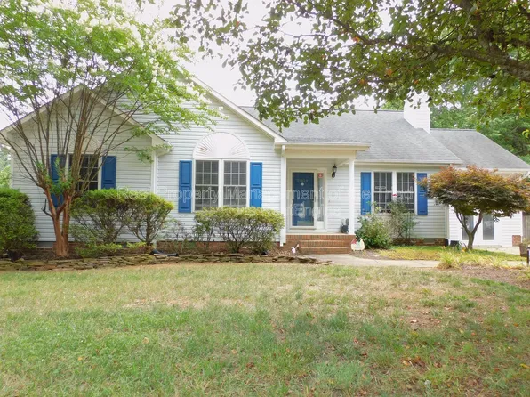 2804 Mitchell Wood Dr, Browns Summit, NC 27214