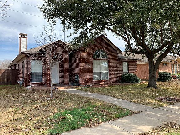 2nd image of 1453 Bregenz Ln