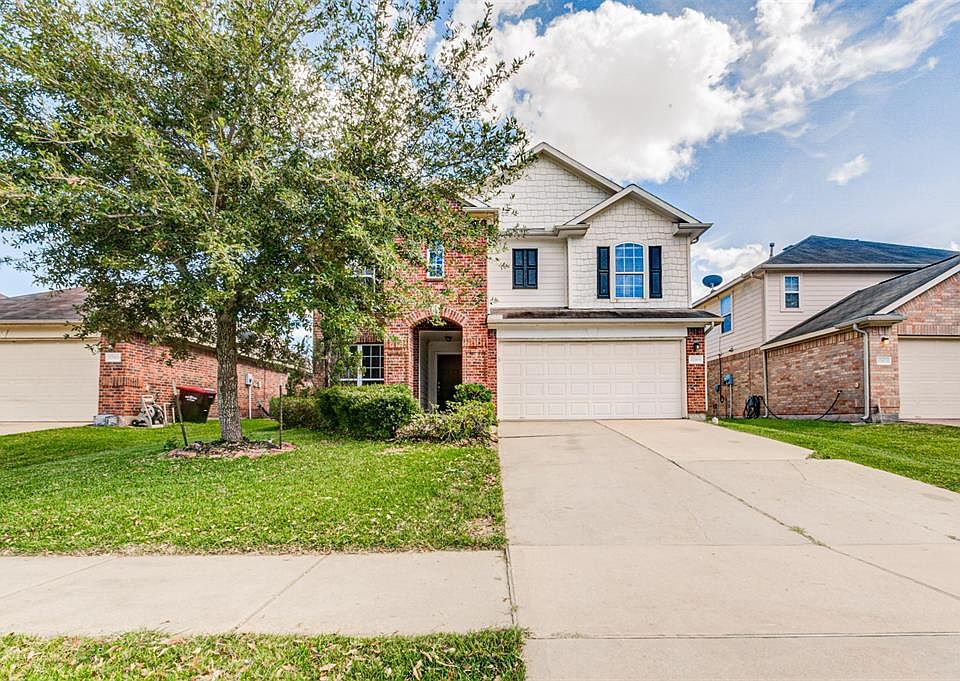 1st image of 17919 Hollow Hill Ln