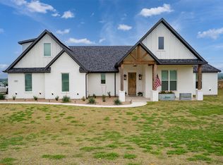 1040 Agnes N, Springtown, TX 76082