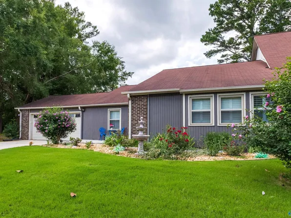 301 Autumn Ln, Madison, AL 35758