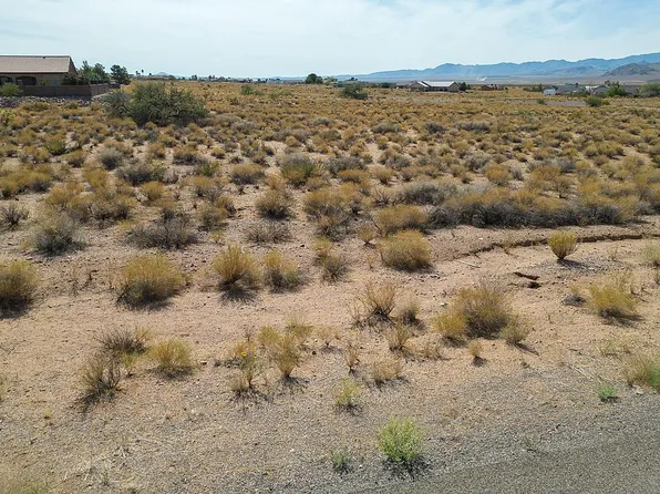 7604 E Sugarloaf St, Kingman, AZ 86401