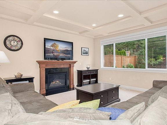 5th image of 342 218th Pl SE