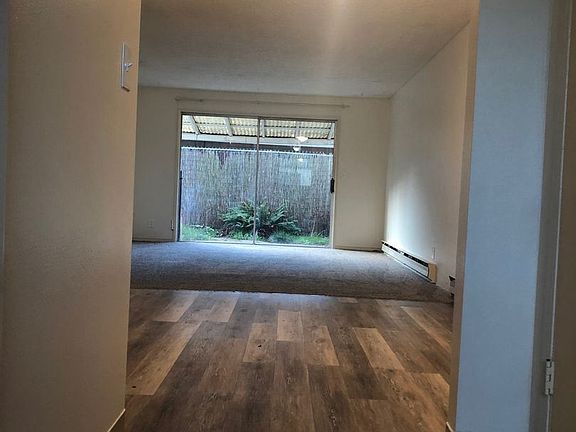 4th image of 543 N Cedar St #9535315