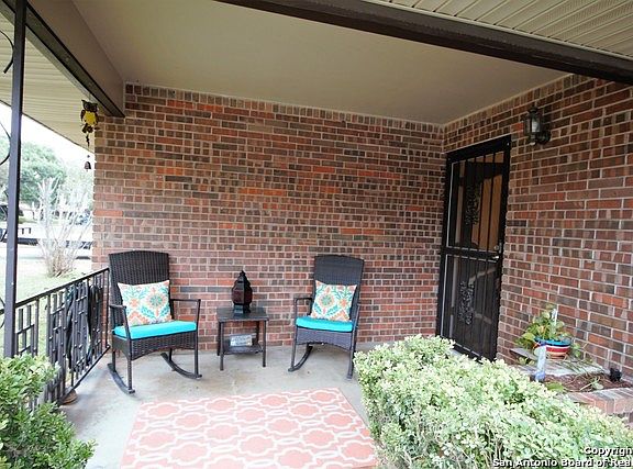 2nd image of 4706 Darlene Dr