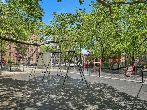 65-05 Yellowstone Boulevard image 14 of 14