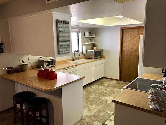 5th image of 2961 Indian Springs Dr