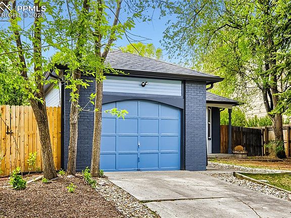 3rd image of 6845 Montarbor Dr