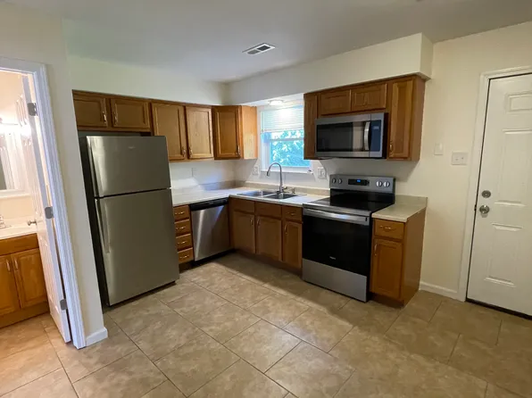 623 Scotti Ln, Wentzville, MO 63385