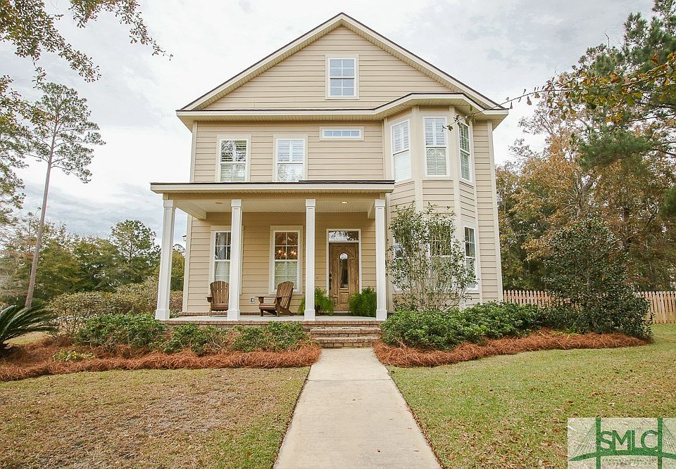 1st image of 13 Moreton Drive