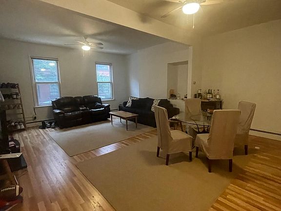 Living Room & Dining Room - Open Layout 21'x17"