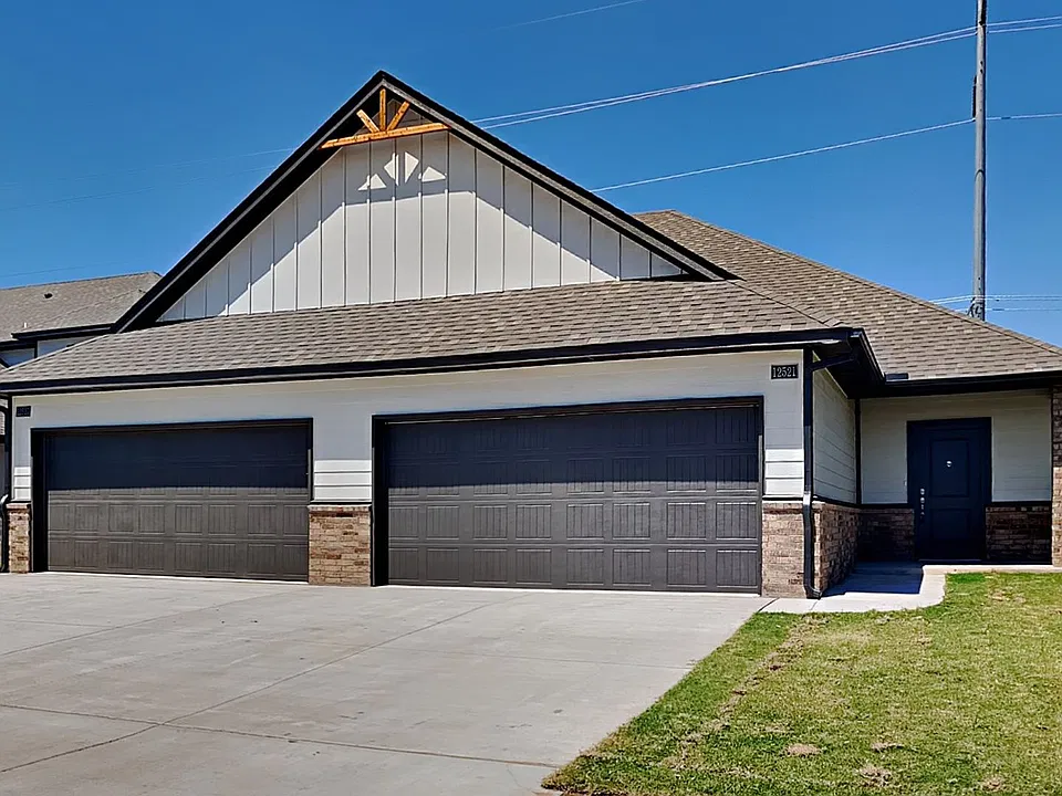 12525 Florence Ln